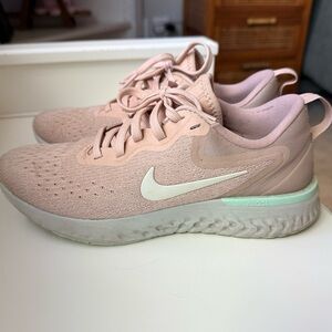 Nike Women's Pink React Infinity Running Sneakers with Mint Accent